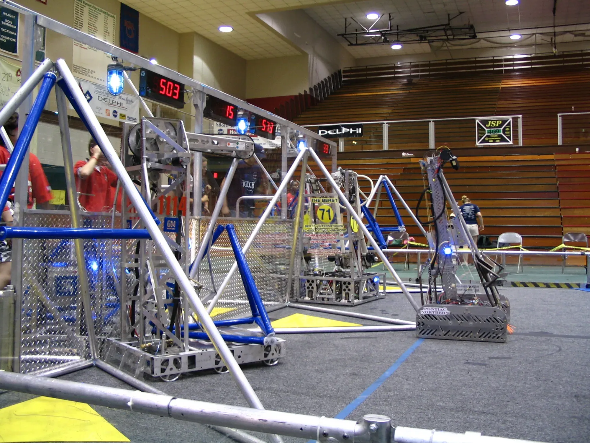Simbot Kevin competing in 2005