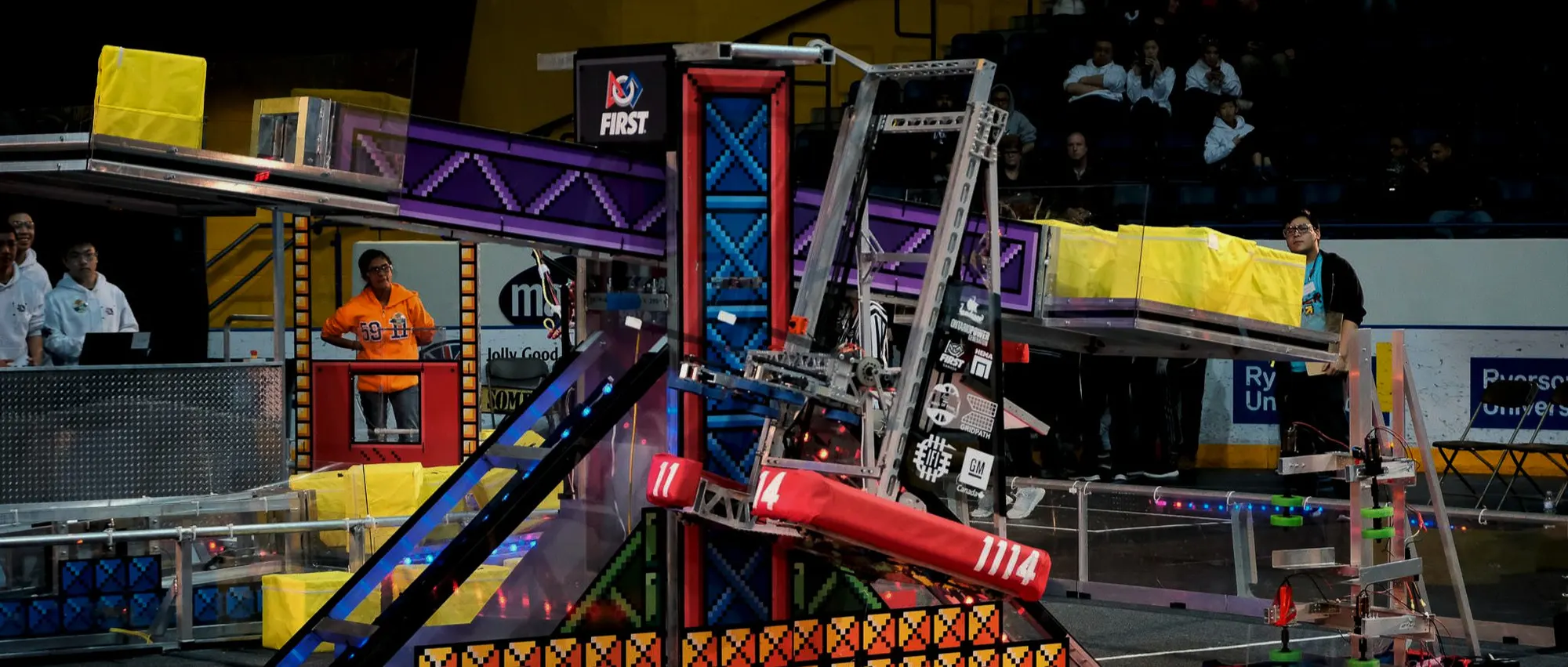 Simbot Smokescreen competing in 2018